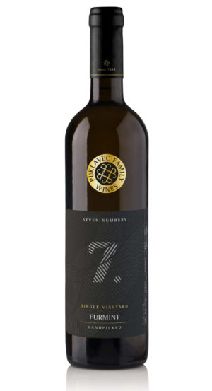 Láhev bílého vína Furmint řady Seven Numbers slovinského vinařství Puklavec Family Wines
